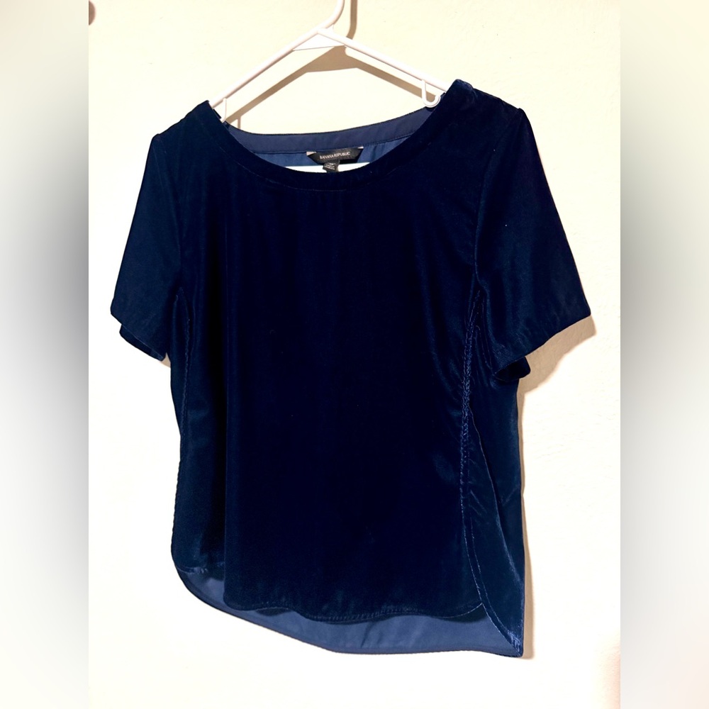 Banana Republic Velvet Short-Sleeve Top in Navy